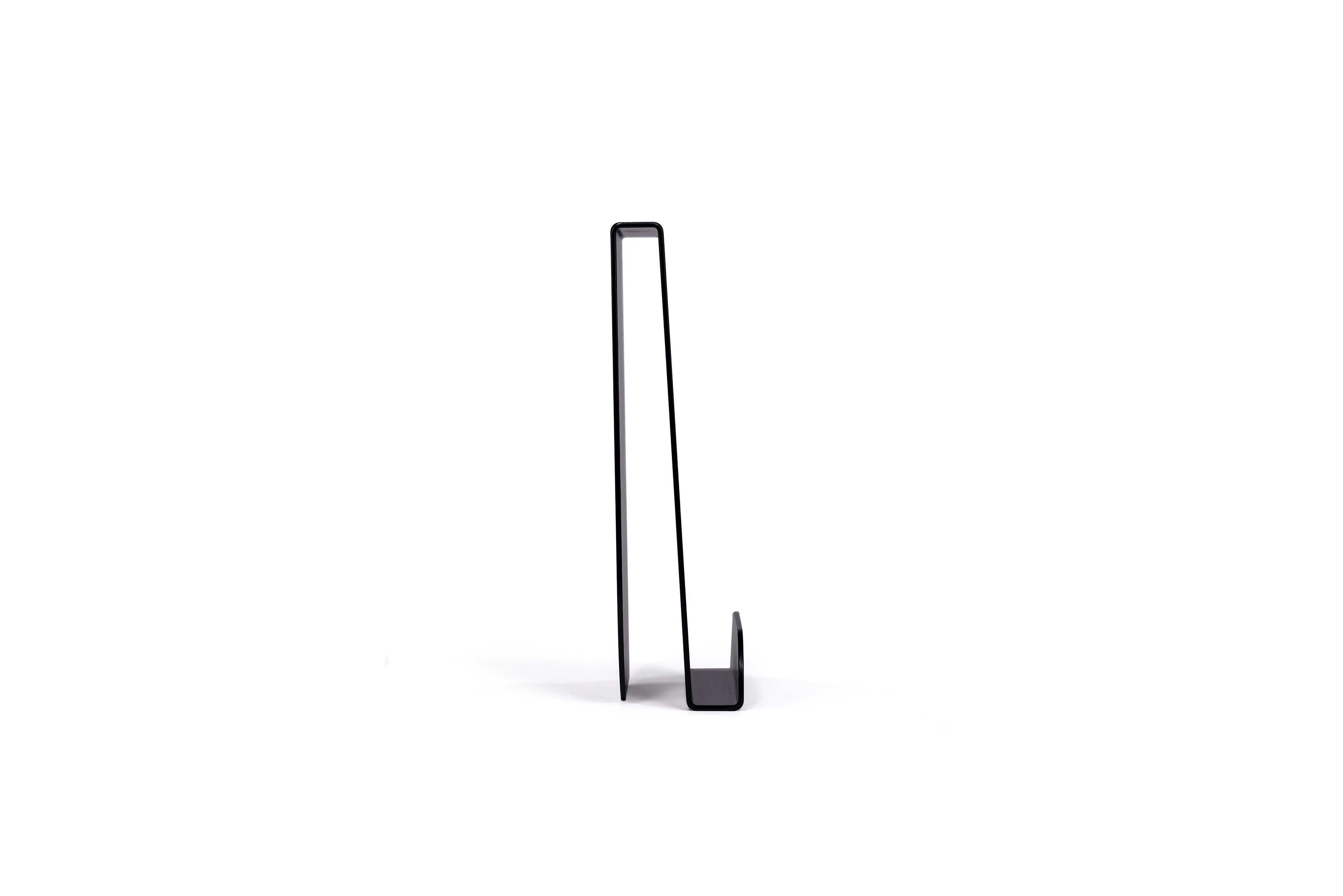 The Black Vinyl Stand - Loia