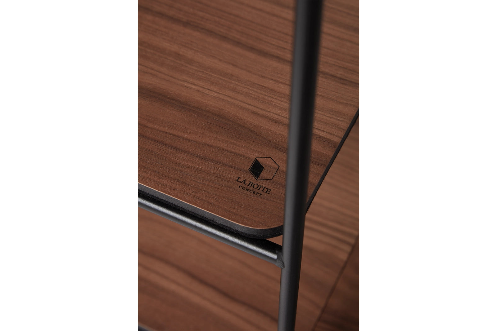 Lines Walnut - Refurbished