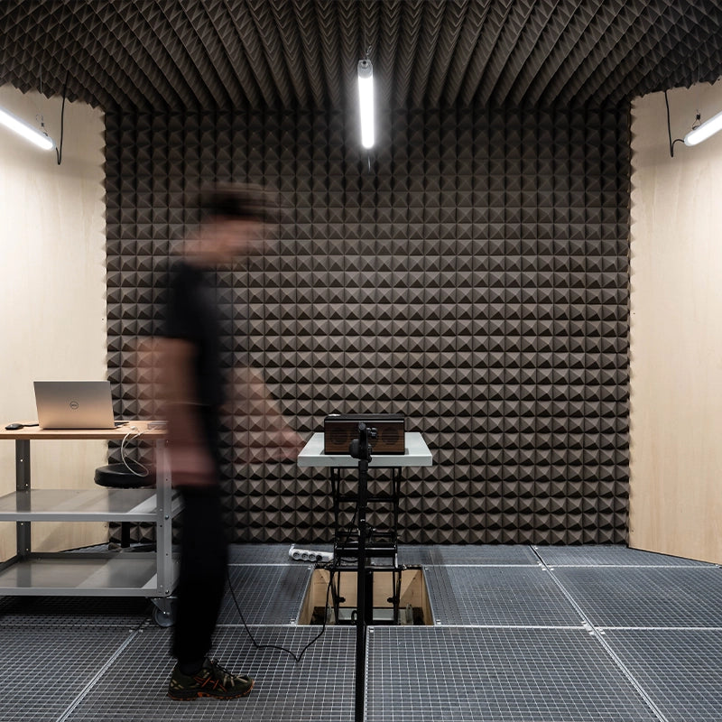 high-end speaker
