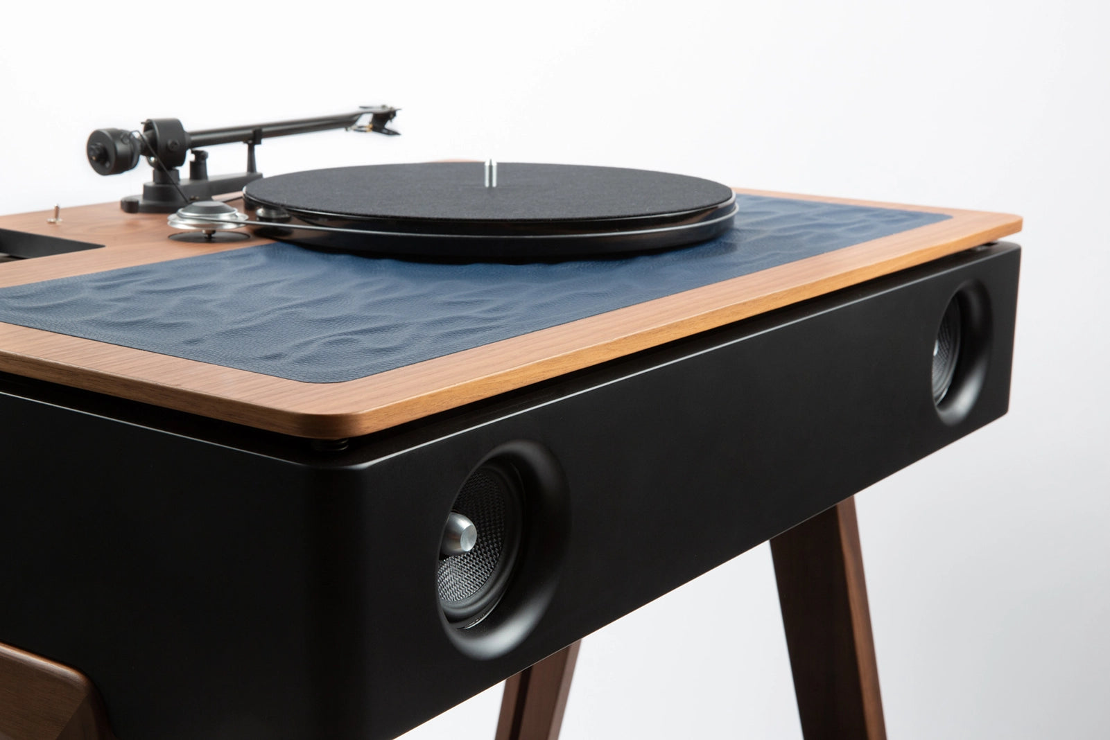 LX Turntable Supakitch Walnut