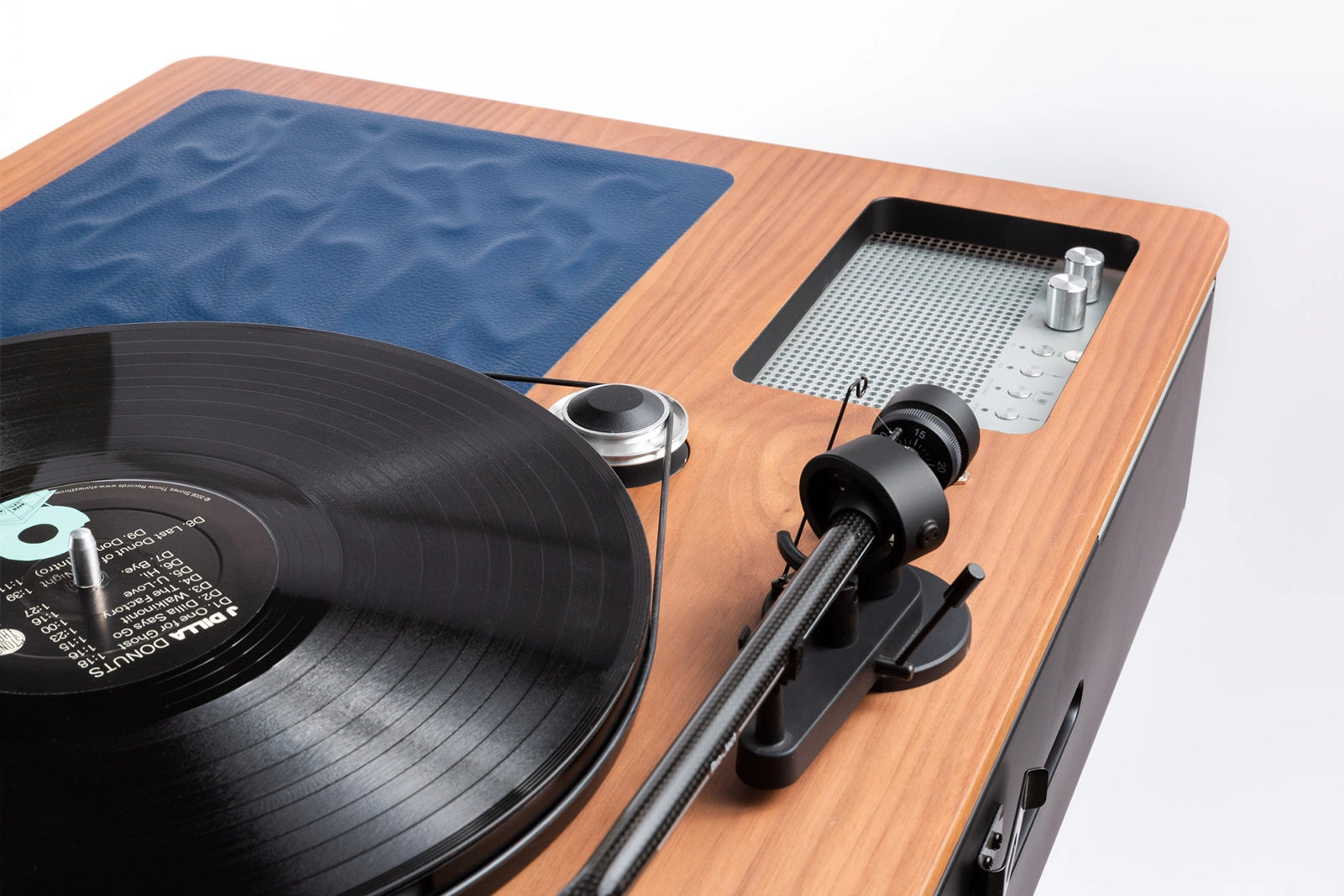 LX Turntable Supakitch Walnut