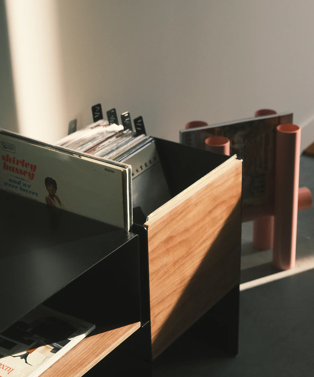 Rangement platine vinyles et meuble design haute fidélité